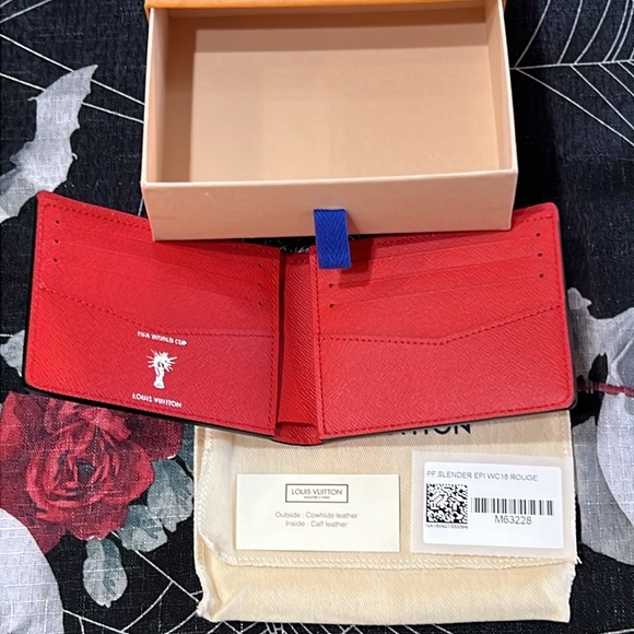 2018 LOUIS VUITTON FIFA COLLECTION WORLD CUP EPI RED/WHITE ROGUE SLENDER WALLET - Picture 10 of 13